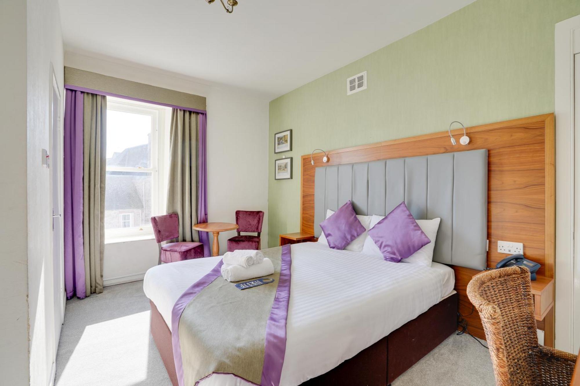 The County Hotel - Self Check-In, Ultra Fast Wi-Fi, Free Parking, Central Location Селкерк Экстерьер фото